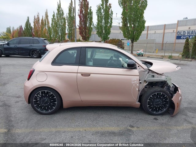 2026 Fiat 500e Bev Pop მანქანა იყიდება აუქციონზე, vin: ZFAFFAB44TX270401, აუქციონის ნომერი: 40089245