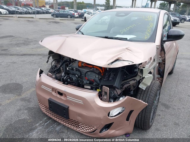 2026 Fiat 500e Bev Pop მანქანა იყიდება აუქციონზე, vin: ZFAFFAB44TX270401, აუქციონის ნომერი: 40089245