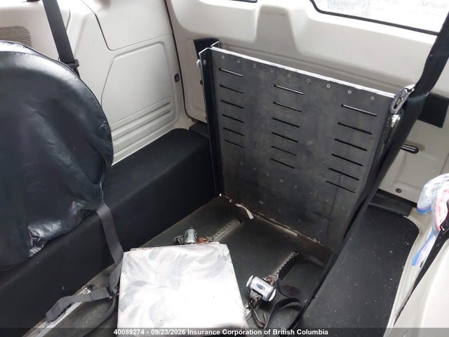 2011 Dodge Grand Caravan Express მანქანა იყიდება აუქციონზე, vin: 2D4RN4DG0BR794078, აუქციონის ნომერი: 40089274