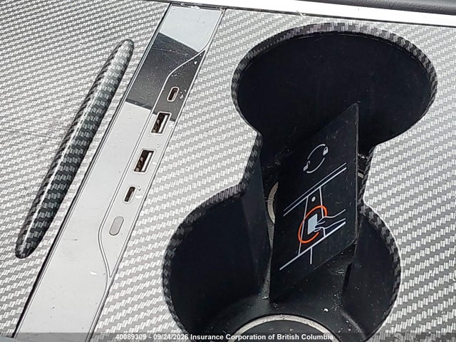 Tesla Model Y 2023 LRWYGDFD6PC902853 Image 11