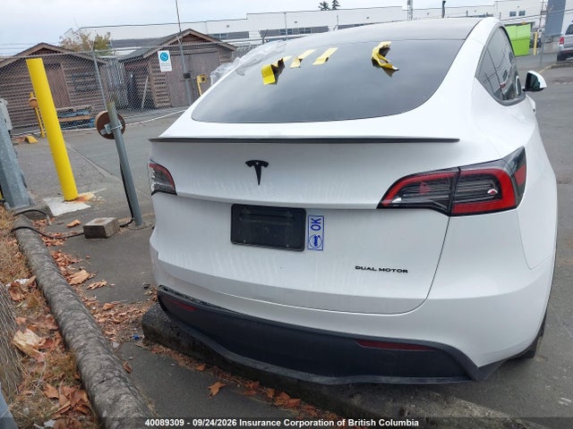 Tesla Model Y 2023 LRWYGDFD6PC902853 Image 17