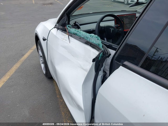 Tesla Model Y 2023 LRWYGDFD6PC902853 Image 20