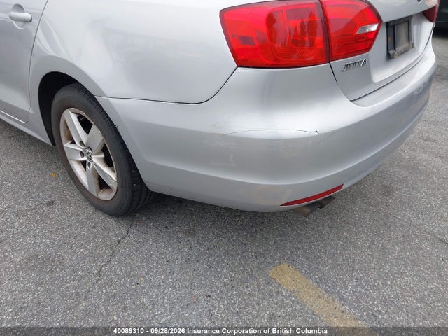 Продажа на аукционе авто 2013 Volkswagen Jetta, vin: 3VWDX7AJ0DM440538, номер лота: 40089310