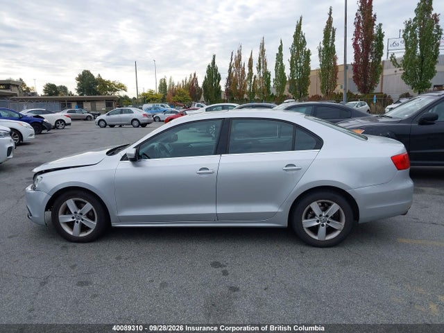 Продажа на аукционе авто 2013 Volkswagen Jetta, vin: 3VWDX7AJ0DM440538, номер лота: 40089310
