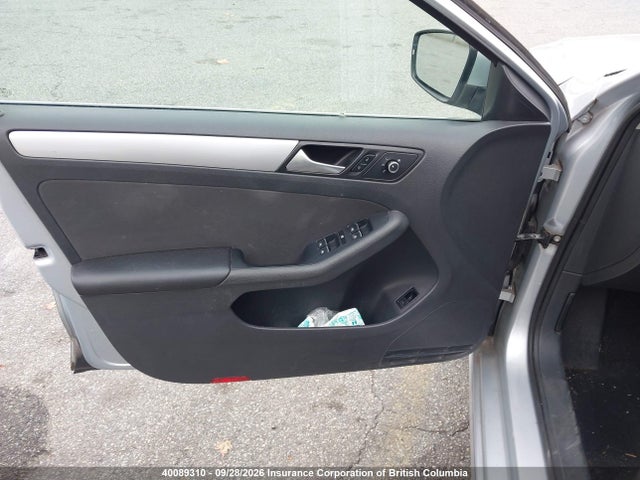 Продажа на аукционе авто 2013 Volkswagen Jetta, vin: 3VWDX7AJ0DM440538, номер лота: 40089310