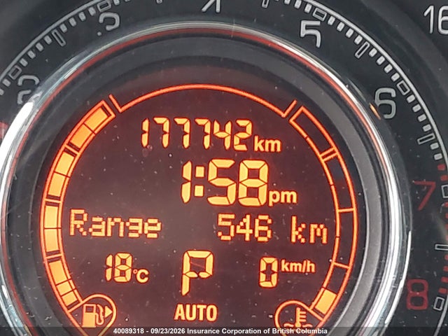 40089318 :رقم المزاد ، 3C3CFFBR2DT684377 vin ، 2013 Fiat 500 مزاد بيع