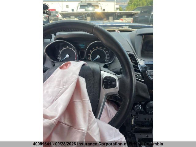 2014 Ford Fiesta Se მანქანა იყიდება აუქციონზე, vin: 3FADP4EJ3EM218207, აუქციონის ნომერი: 40089341