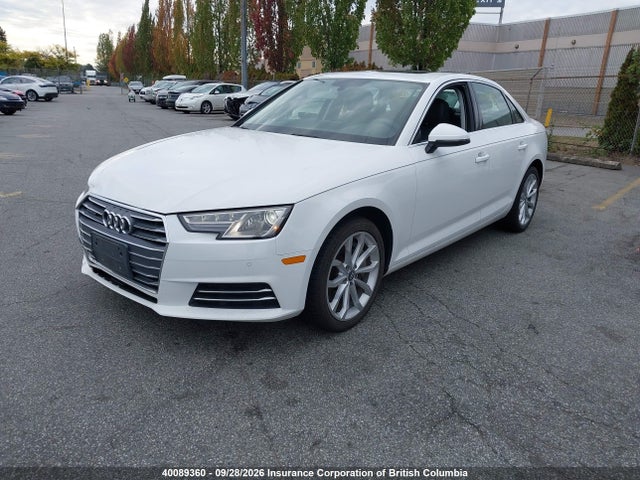 Продаж на аукціоні авто 2017 Audi A4, vin: WAUBNAF4XHN003316, номер лоту: 40089360
