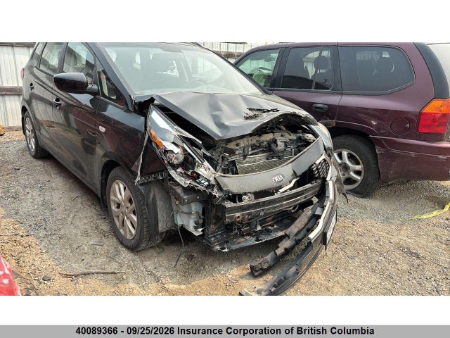 Auction sale of the 2017 Kia Rondo, vin: KNAHT8A34H7179354, lot number: 40089366