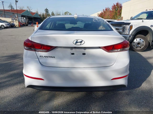 Продажа на аукционе авто 2018 Hyundai Elantra Sel/value/limited, vin: KMHD84LF4JU538644, номер лота: 40082458
