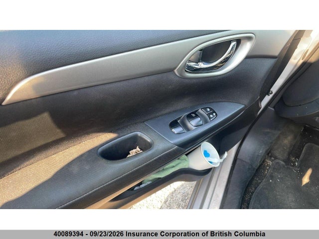 40089394 :رقم المزاد ، 3N1AB7AP8FL650678 vin ، 2015 Nissan Sentra S/sv/sr/sl مزاد بيع