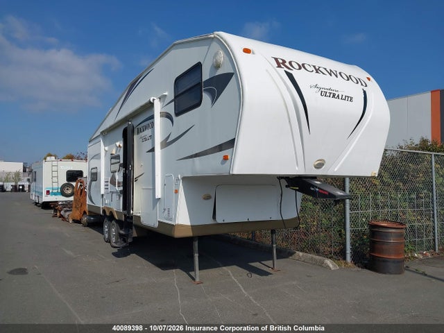 2011 Forest River Rockwood Tent Trailer მანქანა იყიდება აუქციონზე, vin: 4X4FRLD2XB1836872, აუქციონის ნომერი: 40089398