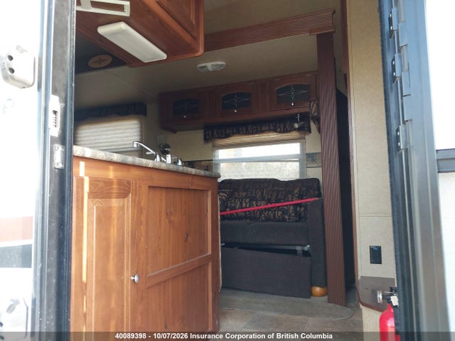 2011 Forest River Rockwood Tent Trailer მანქანა იყიდება აუქციონზე, vin: 4X4FRLD2XB1836872, აუქციონის ნომერი: 40089398