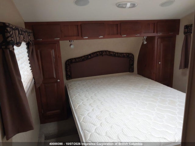 2011 Forest River Rockwood Tent Trailer მანქანა იყიდება აუქციონზე, vin: 4X4FRLD2XB1836872, აუქციონის ნომერი: 40089398