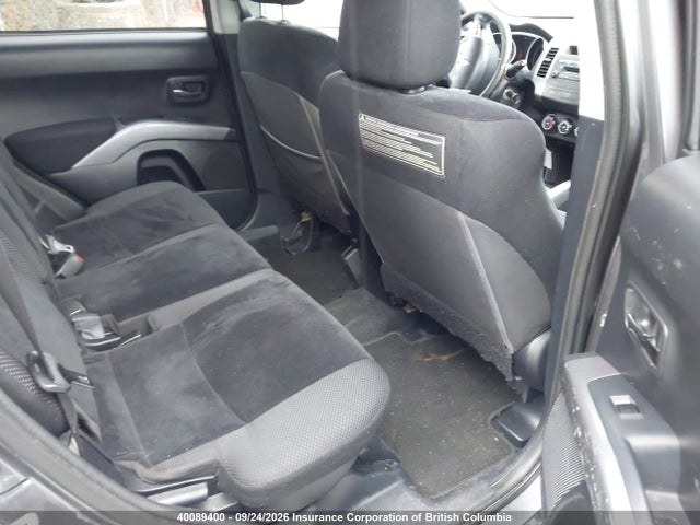 40089400 :رقم المزاد ، JA4AT2AW3BU605730 vin ، 2011 Mitsubishi Outlander Es مزاد بيع