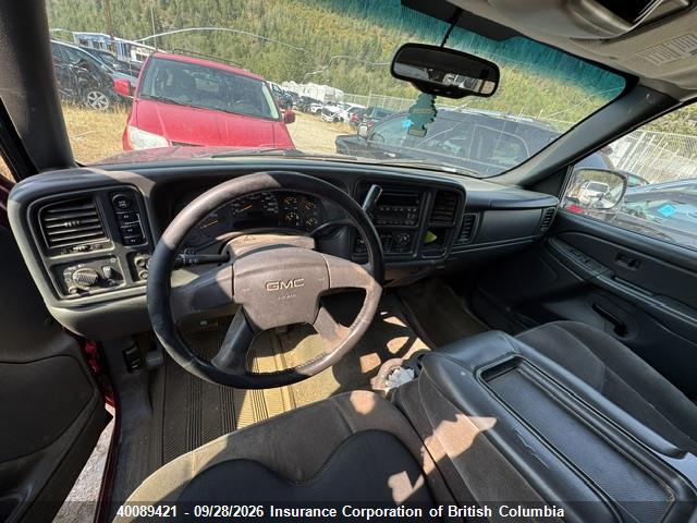40089421 :رقم المزاد ، 2GTEK13TX51319543 vin ، 2005 Gmc New Sierra K1500 مزاد بيع