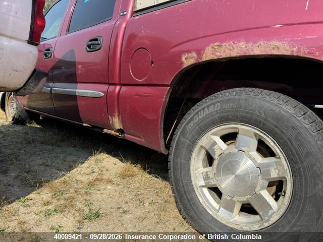 40089421 :رقم المزاد ، 2GTEK13TX51319543 vin ، 2005 Gmc New Sierra K1500 مزاد بيع