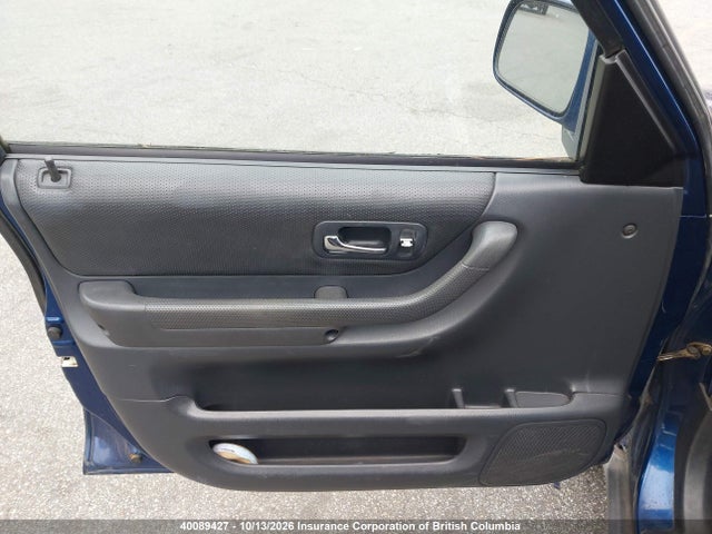 1999 Honda Cr-v მანქანა იყიდება აუქციონზე, vin: JHLRD1854XC806341, აუქციონის ნომერი: 40089427