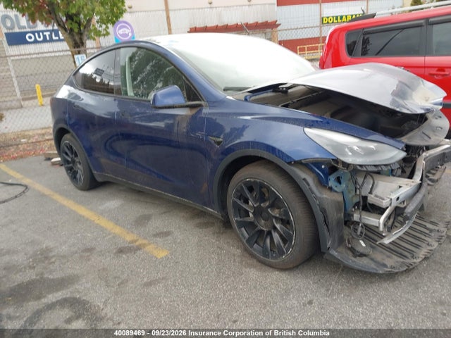 40089469 :رقم المزاد ، 7SAYGDEE1NF490132 vin ، 2022 Tesla Model Y Long Range مزاد بيع