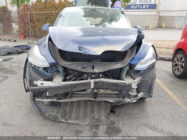 40089469 :رقم المزاد ، 7SAYGDEE1NF490132 vin ، 2022 Tesla Model Y Long Range مزاد بيع
