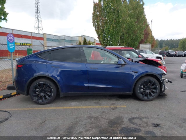 40089469 :رقم المزاد ، 7SAYGDEE1NF490132 vin ، 2022 Tesla Model Y Long Range مزاد بيع