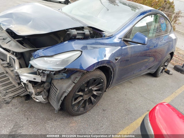 40089469 :رقم المزاد ، 7SAYGDEE1NF490132 vin ، 2022 Tesla Model Y Long Range مزاد بيع