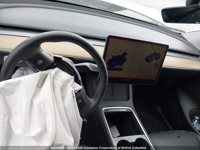 40089469 :رقم المزاد ، 7SAYGDEE1NF490132 vin ، 2022 Tesla Model Y Long Range مزاد بيع