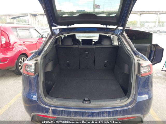 40089469 :رقم المزاد ، 7SAYGDEE1NF490132 vin ، 2022 Tesla Model Y Long Range مزاد بيع