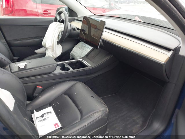 40089469 :رقم المزاد ، 7SAYGDEE1NF490132 vin ، 2022 Tesla Model Y Long Range مزاد بيع