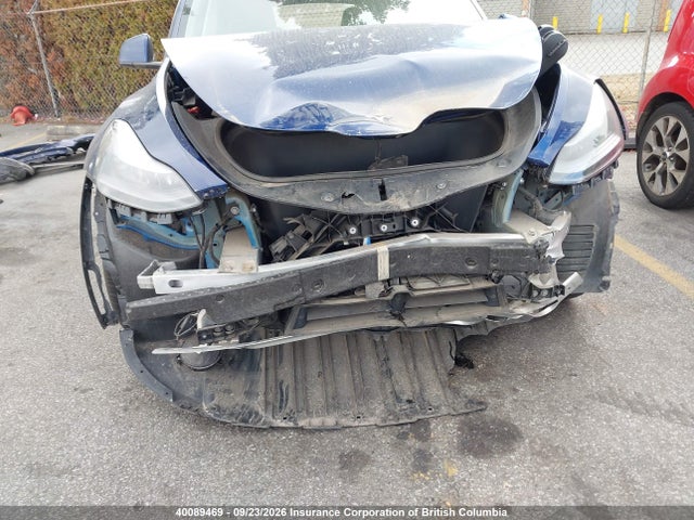 40089469 :رقم المزاد ، 7SAYGDEE1NF490132 vin ، 2022 Tesla Model Y Long Range مزاد بيع