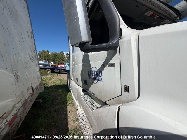 Volvo Vn L 2022 4V4NC9EH4NN292783 Image 8