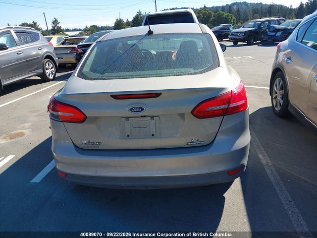 Ford FOCUS SE 2016 1FADP3F23GL317406 Image 16