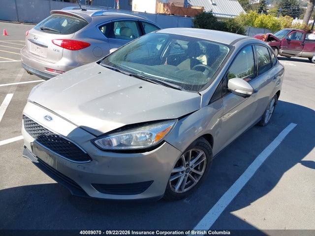 Ford FOCUS SE 2016 1FADP3F23GL317406 Image 2