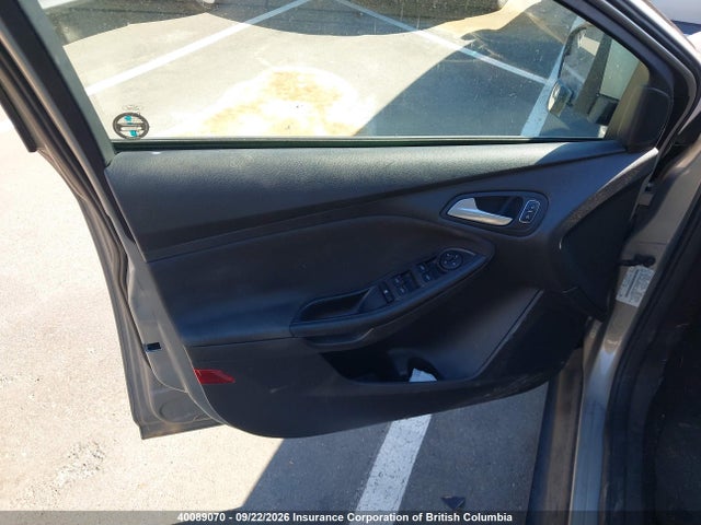 Ford FOCUS SE 2016 1FADP3F23GL317406 Image 20