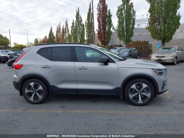 Volvo XC40 2024 YV4L12ULXR2228712 Image 14
