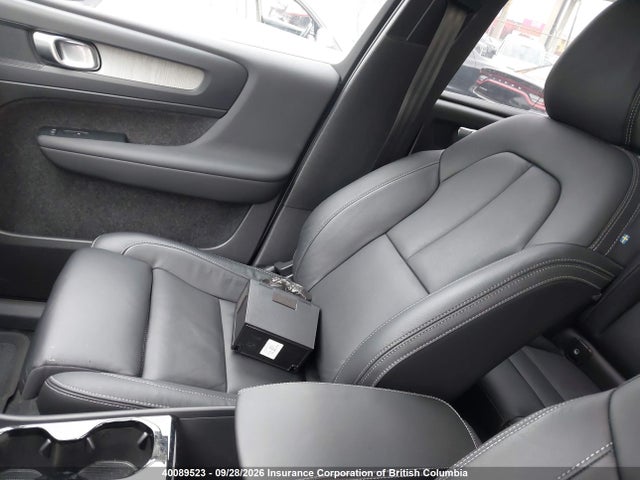 Volvo XC40 2024 YV4L12ULXR2228712 Image 5