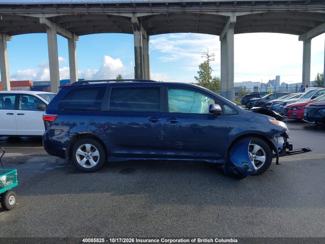 Toyota SIENNA LE 2020 5TDKZ3DC5LS072267 Image 14