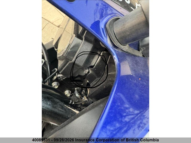 40089531 :رقم المزاد ، MH3RH06N5FK002537 vin ، 2015 Yamaha Yzfr3 مزاد بيع