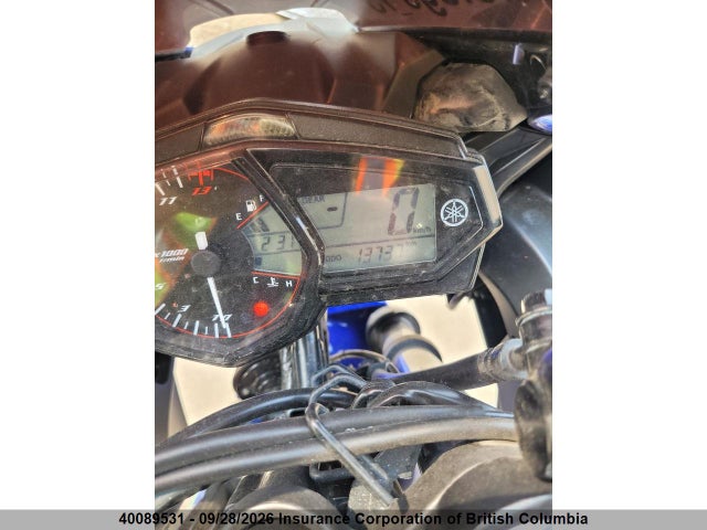 40089531 :رقم المزاد ، MH3RH06N5FK002537 vin ، 2015 Yamaha Yzfr3 مزاد بيع