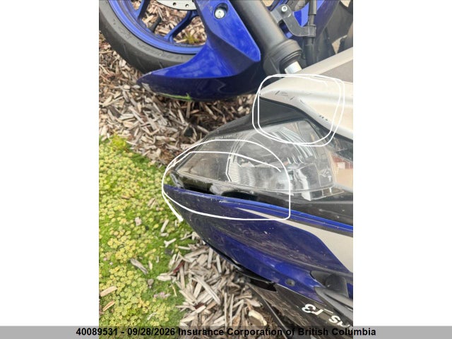 40089531 :رقم المزاد ، MH3RH06N5FK002537 vin ، 2015 Yamaha Yzfr3 مزاد بيع