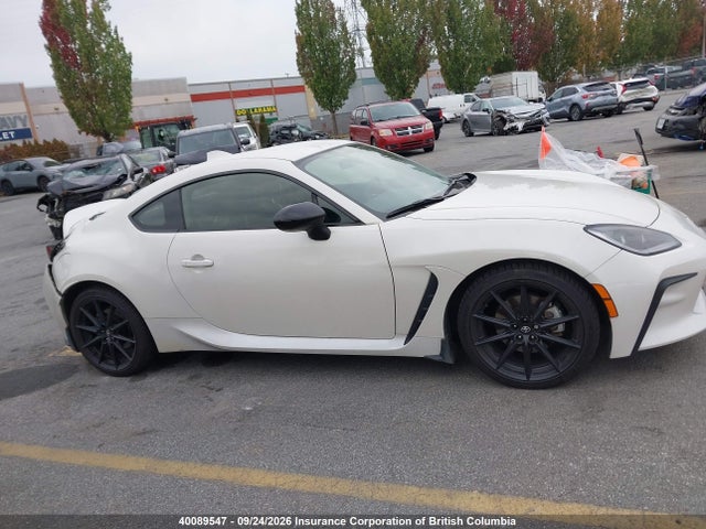 Продажа на аукционе авто 2022 Toyota Gr86, vin: JF1ZNBE15N9752338, номер лота: 40089547