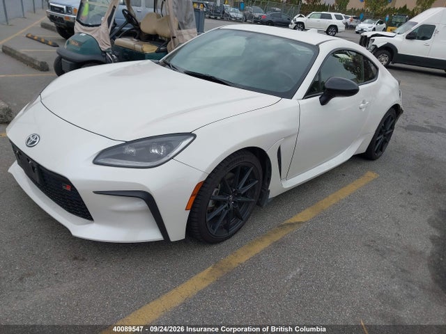 Продажа на аукционе авто 2022 Toyota Gr86, vin: JF1ZNBE15N9752338, номер лота: 40089547
