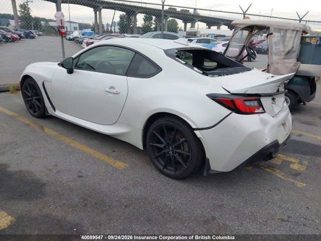Продажа на аукционе авто 2022 Toyota Gr86, vin: JF1ZNBE15N9752338, номер лота: 40089547