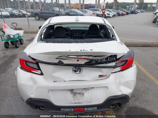 Продажа на аукционе авто 2022 Toyota Gr86, vin: JF1ZNBE15N9752338, номер лота: 40089547