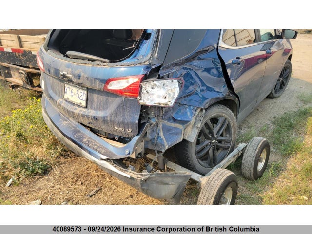 2GNAXUEV0M6142137 Chevrolet EQUINOX LT