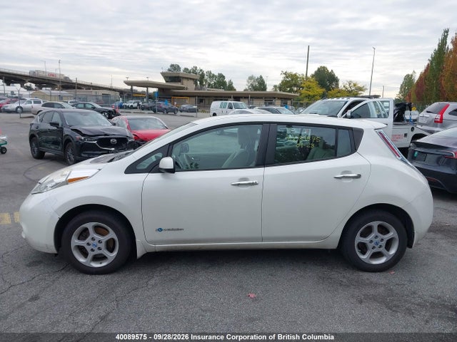 Nissan Leaf 2014 1N4AZ0CP5EC331039 Image 15