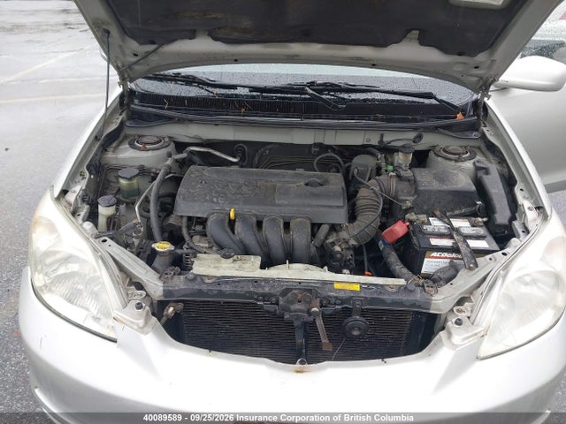 40089589 :رقم المزاد ، 2T1KR32E04C811317 vin ، 2004 Toyota Corolla Matrix Xr مزاد بيع
