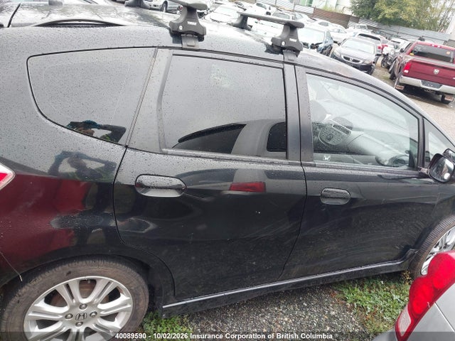 2010 Honda Fit მანქანა იყიდება აუქციონზე, vin: JHMGE8H81AC801463, აუქციონის ნომერი: 40089590