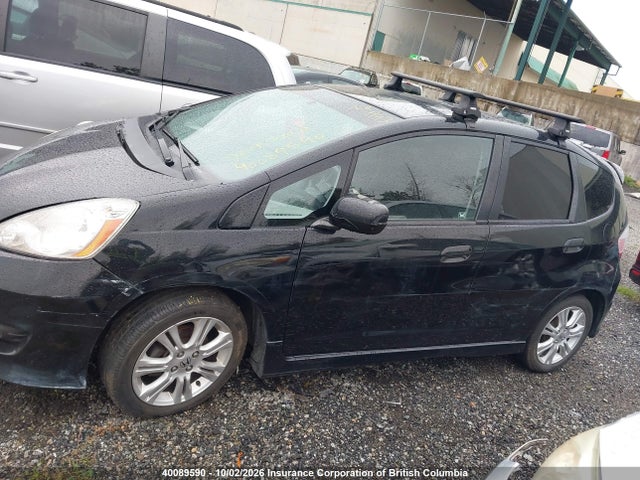 2010 Honda Fit მანქანა იყიდება აუქციონზე, vin: JHMGE8H81AC801463, აუქციონის ნომერი: 40089590