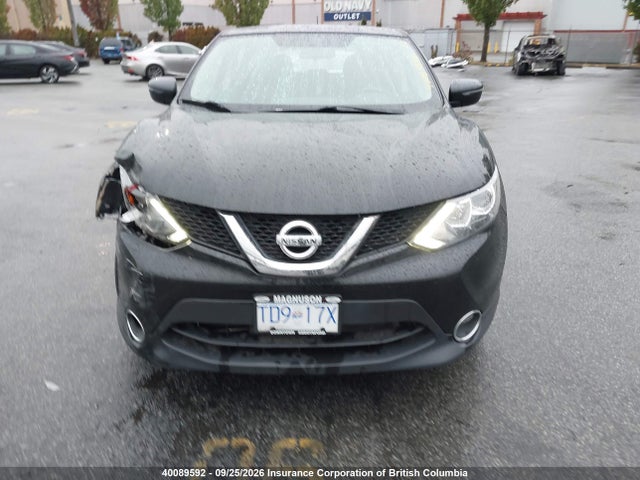 40089592 :رقم المزاد ، JN1BJ1CRXHW110569 vin ، 2017 Nissan Rogue Sport S/sv/sl مزاد بيع